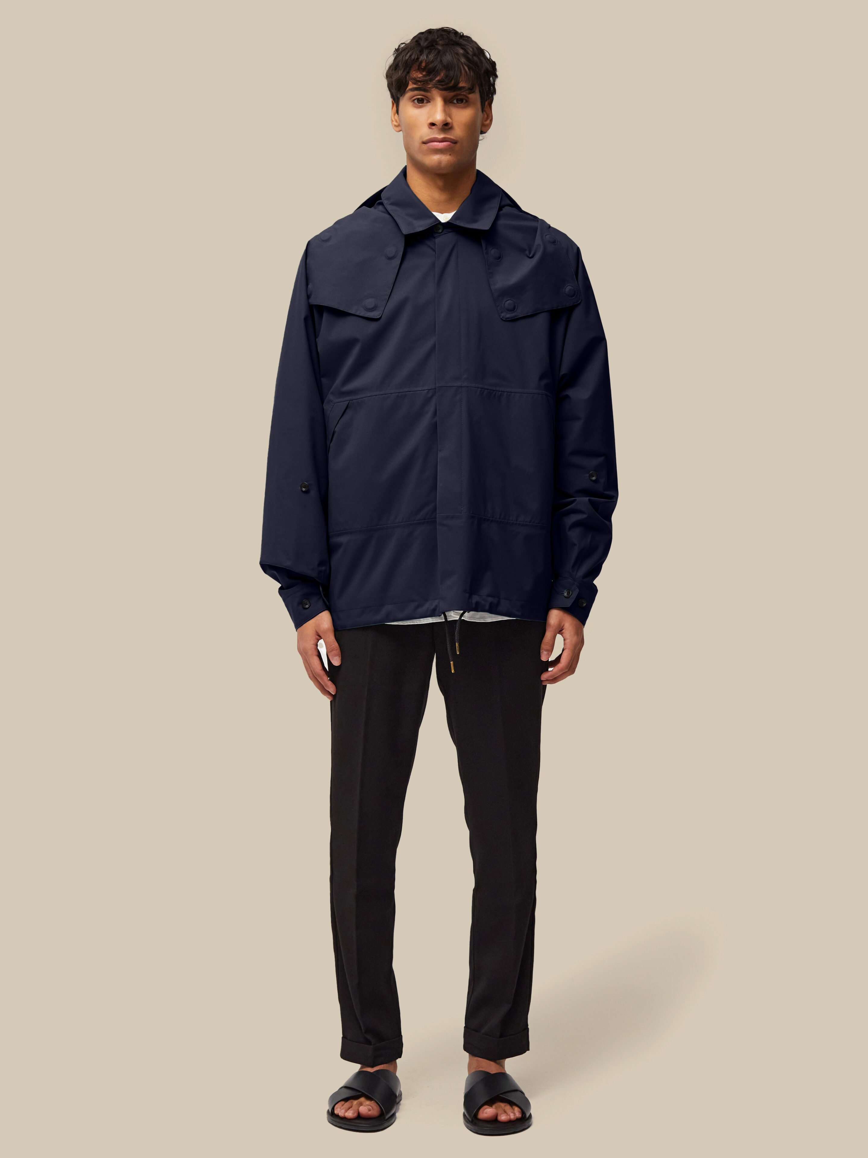 Harmattan Unisex Cropped / super-lightweight-dark-navy